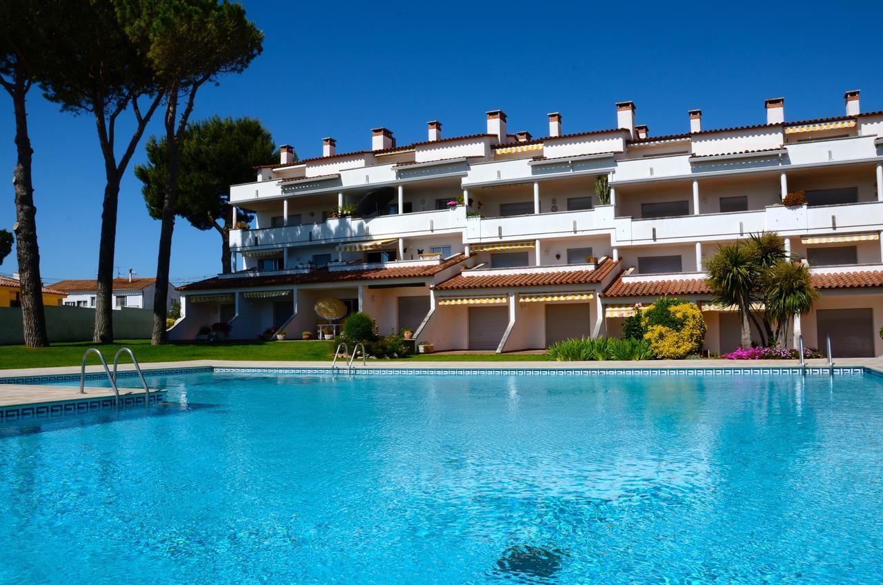 Apartamentos Gran Sol L' Escala Bagian luar foto